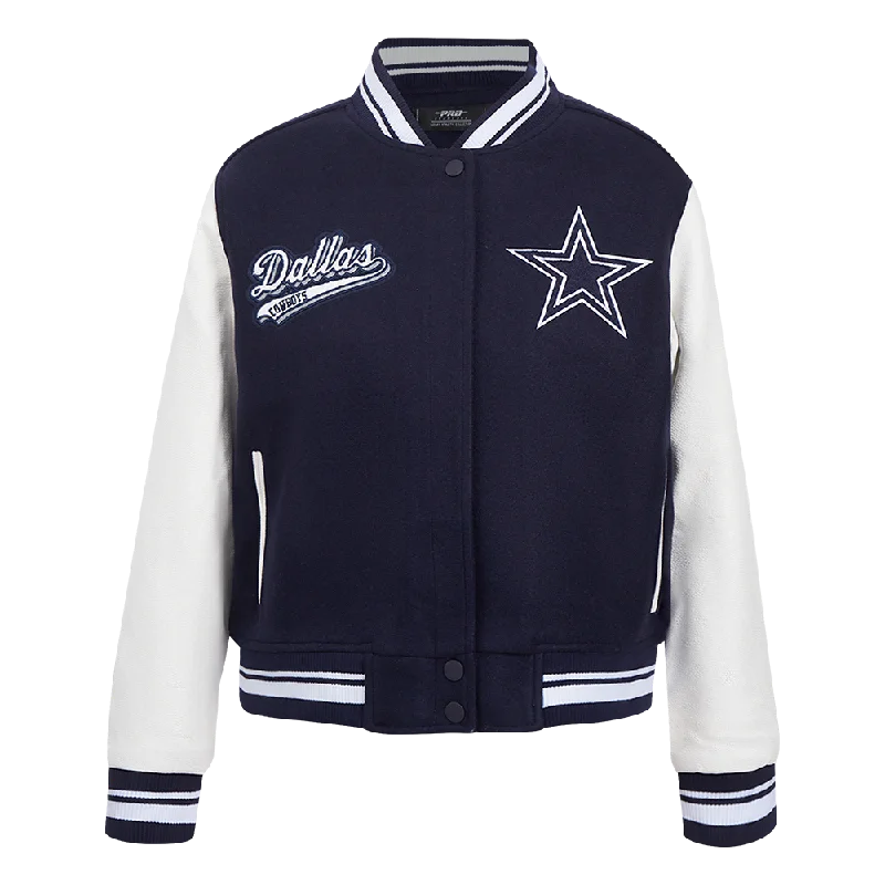 CHAMARRA UNIVERSITARIA NFL DALLAS COWBOYS SCRIPT TAIL PARA MUJER